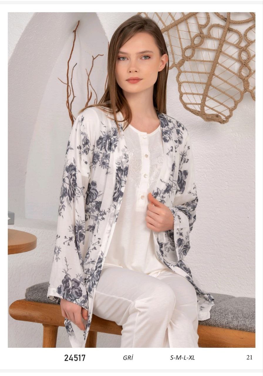 Women's cotton pajamas and robe with a soft texture 24517