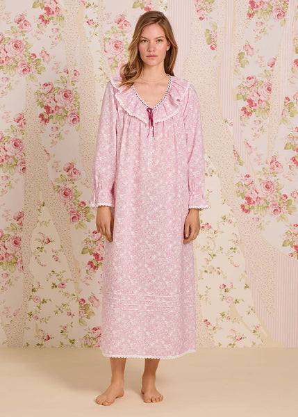 The "Clara" Cameo Garden Cotton Lawn Nightdress 5620126-154