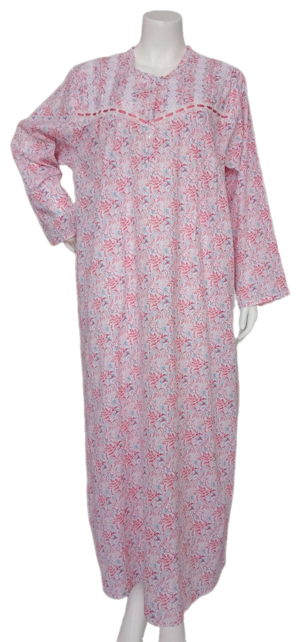 Long-sleeved dress in lightweight pure cotton with lace and front buttons 25-04-B-1