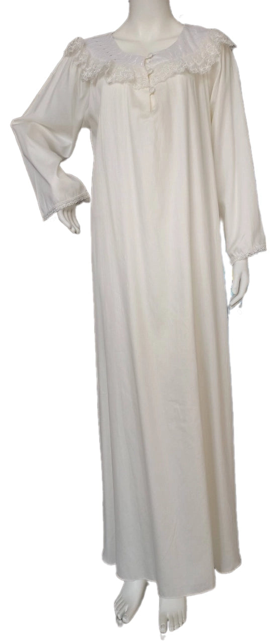 A cool cotton reception piece, featuring embroidery on the shoulders, giving it a touch of elegance and distinction. 60049-مؤ