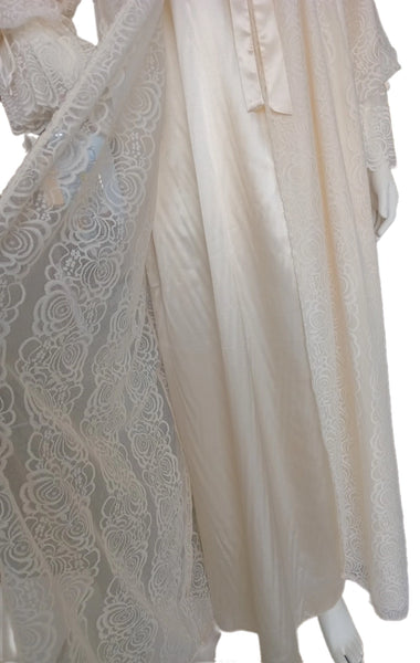 Beige double reception piece containing an inner piece of soft silk, and an outer piece of perforated chiffon. 60126-L