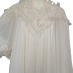 Off White double reception piece with soft silk interior 60134-LCS