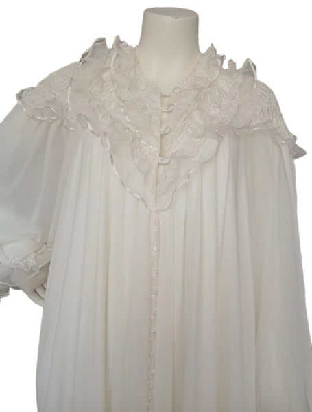 Off White double reception piece with soft silk interior 60134-LCS