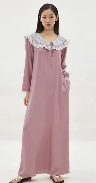 A cool cotton reception piece, featuring embroidery on the sleeves, giving it a touch of elegance and distinction. 60049-LC