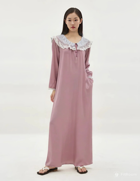 A cool cotton reception piece, featuring embroidery on the sleeves, giving it a touch of elegance and distinction. 60049-LC