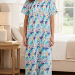 Half-sleeved dress in pure cotton with lace and a V-neck with three buttons 25-09-A-1