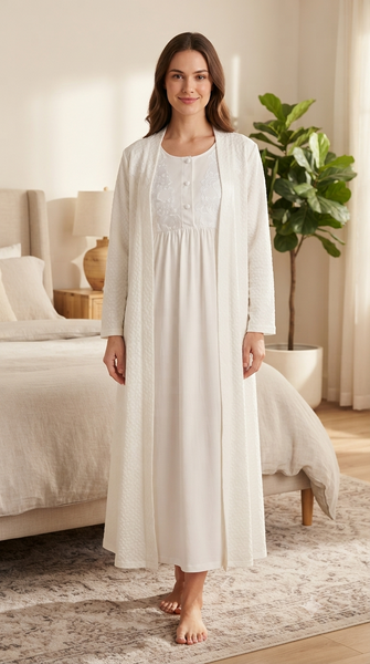 "A complete maternity set with a modern touch: a shirt and robe in a luxurious classic white design." 2603