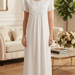 "A complete maternity set with a modern touch: a shirt and robe in a luxurious classic white design." 2603