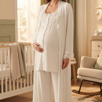 Simplicity and femininity: "Two-piece maternity pajama set with robe – perfect comfort and a calm, feminine design." 2606