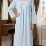 Long-sleeved nursing bra made of soft cotton.