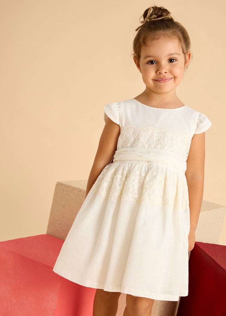 Girl Dress with Lace Detail and Sash Ref. 25-3911-051