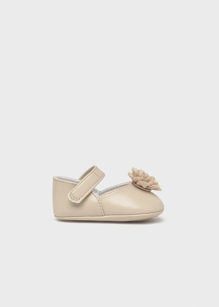 Newborn Ceremony Mary Jane with Flower Ref. 25-9902-012