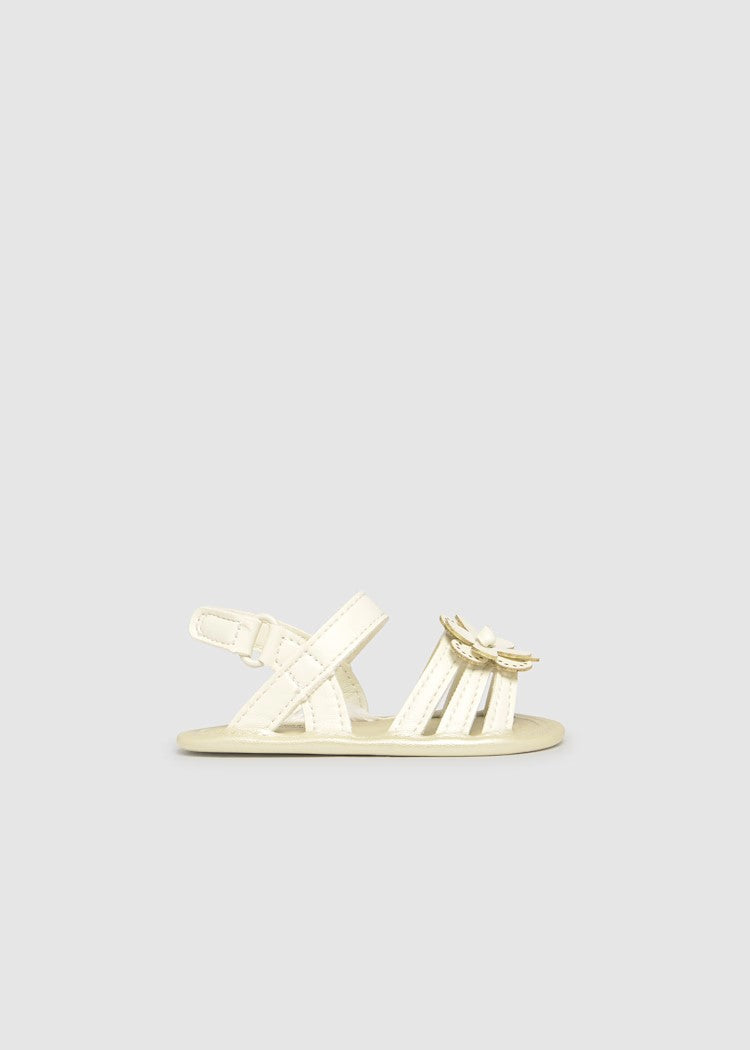 Newborn Sandals with Flower Ref. 25-9904-025