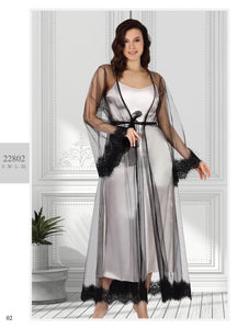 two-piece satin set from the Turkish brand Tuba22802