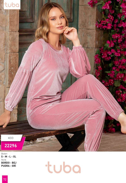 Pajama 2 pieces of velvet from the Turkish brand Tuba 22296