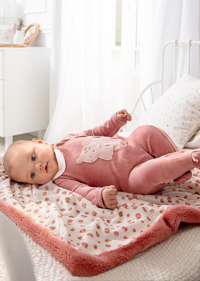 Newborn knitted pajamas for girl Art. 11-02667-050