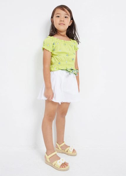 Short-sleeved blouse with embroidered motifs for girls Art. 23-03139-073