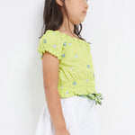 Short-sleeved blouse with embroidered motifs for girls Art. 23-03139-073
